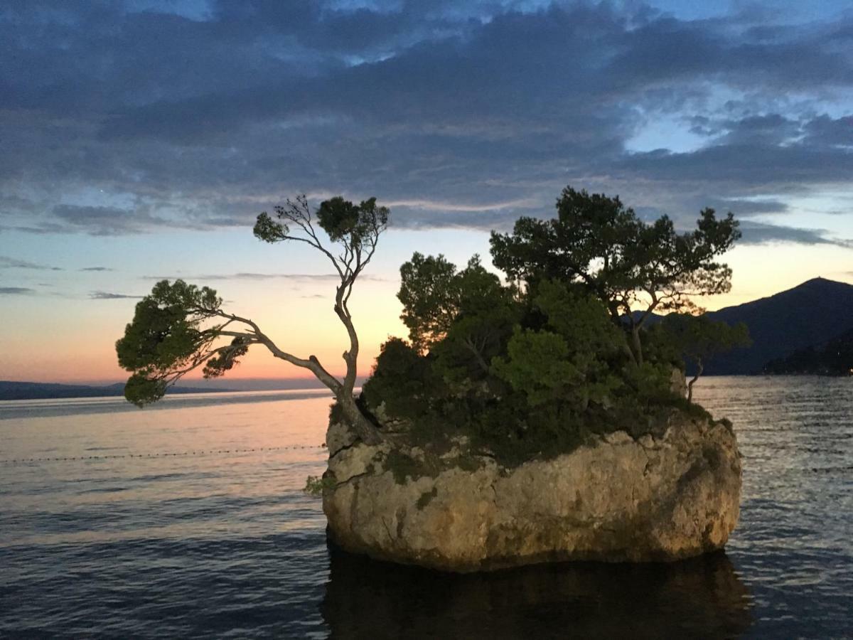 Sunset Villa Брела Екстер'єр фото
